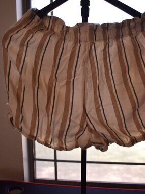 Linen Striped Shorts with Belt Loops size medium 8-10